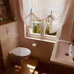 Bed & Breakfast Clos Emilion Et Table D'hote En Option *
