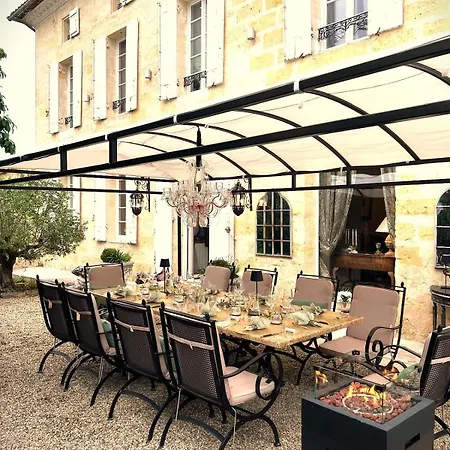 Clos Emilion Et Table D'hote En Option לינה וארוחת בוקר