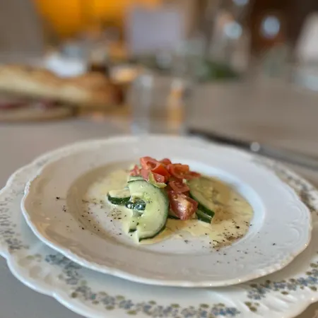 Clos Emilion Et Table D'hote En Option Bed & Breakfast